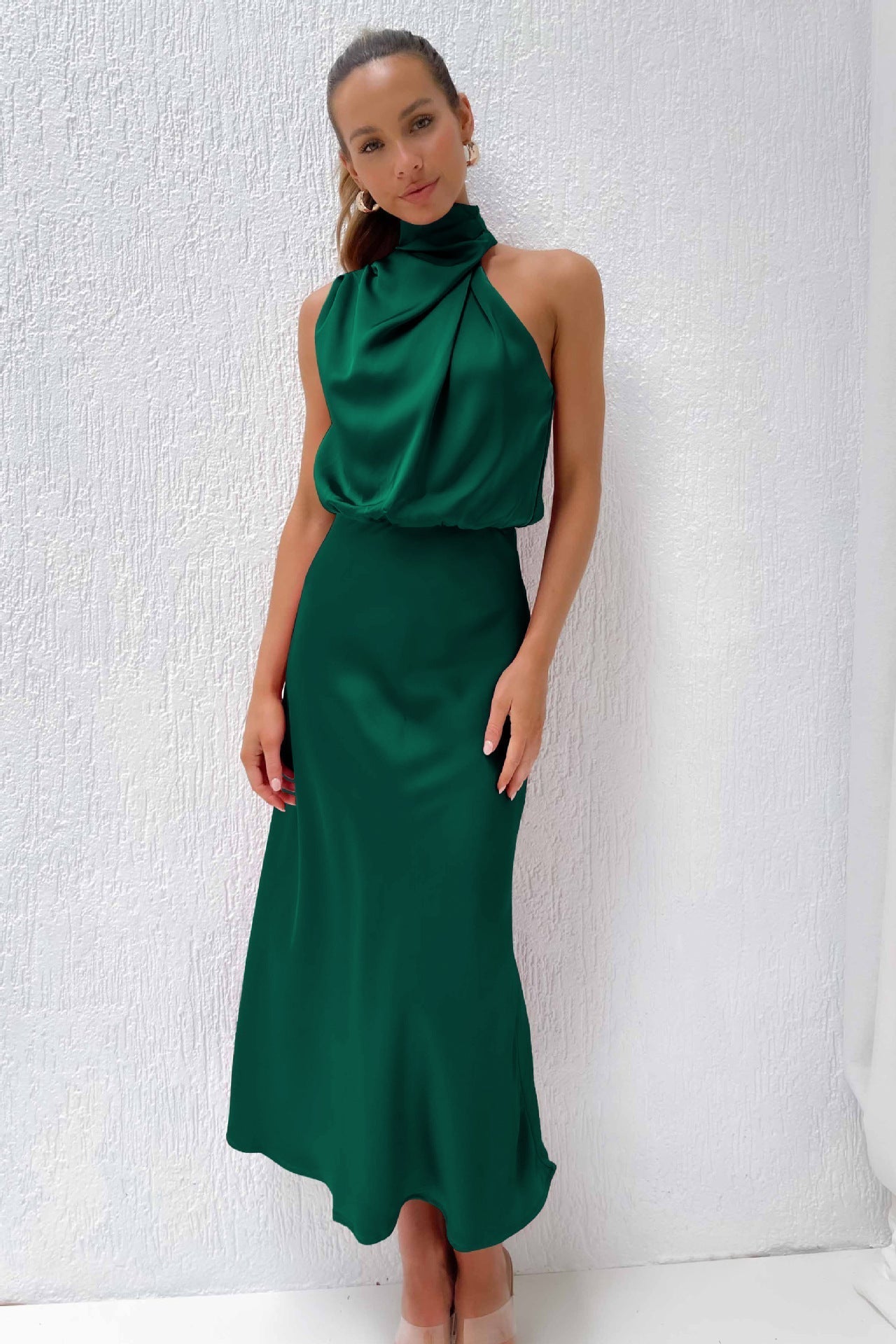 Helena™ | Langt Satin-Halterkjole